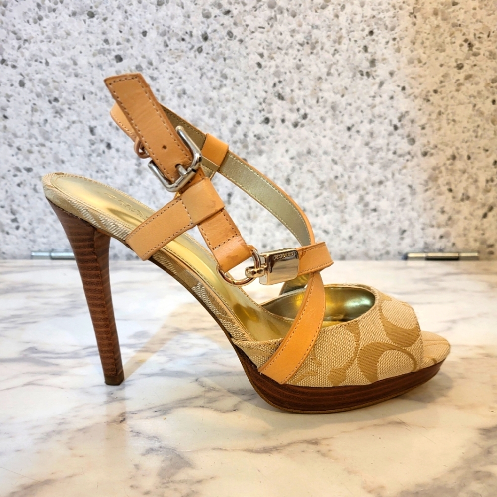 Coach Wendelle Signature Platform Sandal Heels Size 6.5